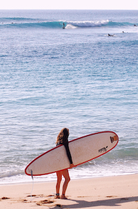 Jesse Restivo, going out at Makaha, December, 2009.